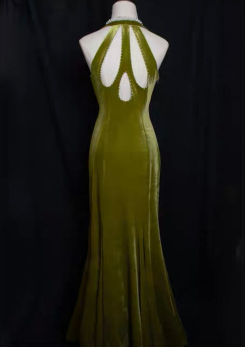 Gothic Green Mermaid Evening Gown - Green Evening Gown with Pearl Neckline Plus Size