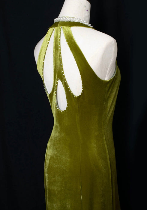 Gothic Green Mermaid Evening Gown - Green Evening Gown with Pearl Neckline Plus Size