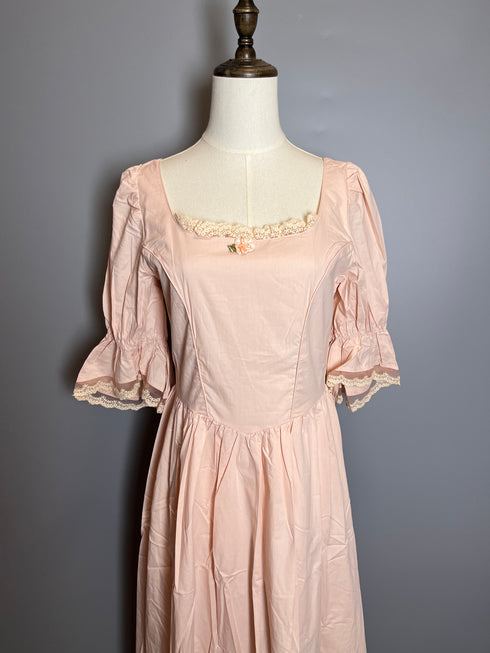 Blush Pink Regency Era Dress with Lace Trim and Puff Sleeves – Regency Dress Plus Size
