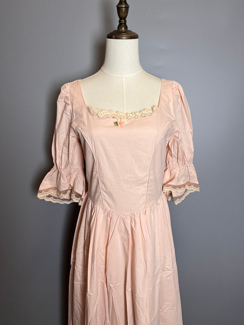 Blush Pink Regency Era Dress with Lace Trim and Puff Sleeves – Regency Dress Plus Size