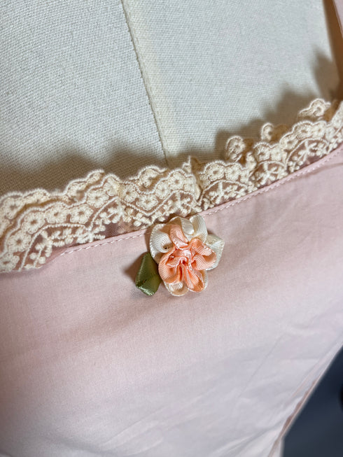 Blush Pink Regency Era Dress with Lace Trim and Puff Sleeves – Regency Dress Plus Size